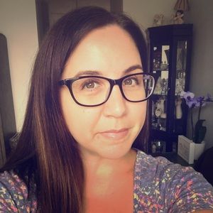 Meet your Posher, Crystal